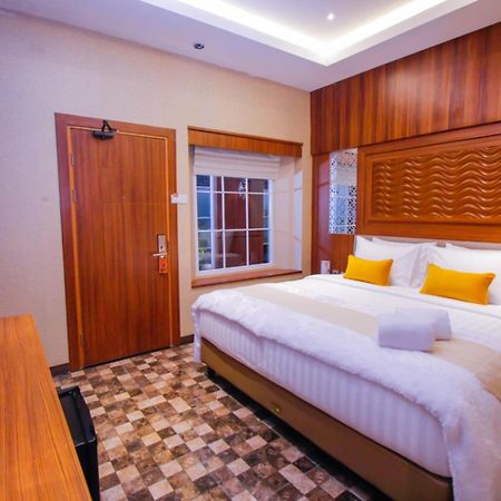 Petit Boutique Hotel Solo Екстериор снимка